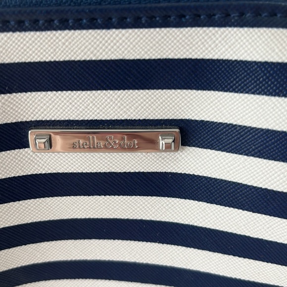 Stella and Dot Pouf - Picture 2 of 6